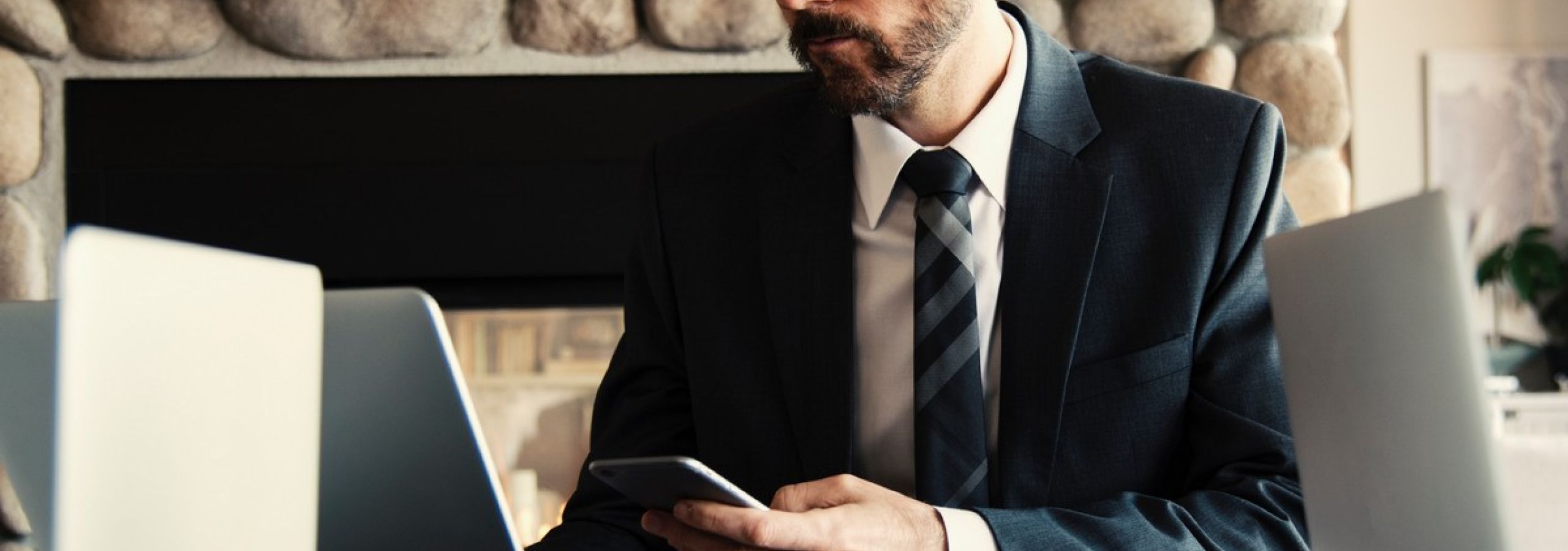 adult-businessman-ceo-618613-d7e754ed imagem