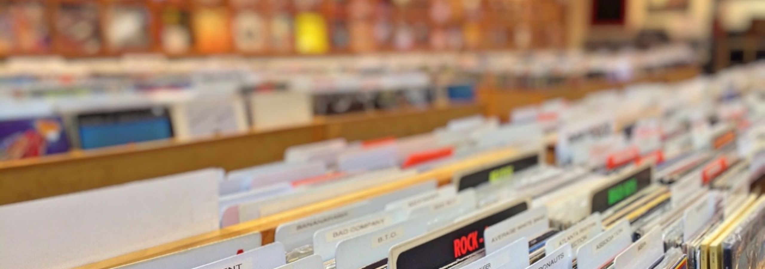 blur-bookcase-cds-264544-23391303 imagem